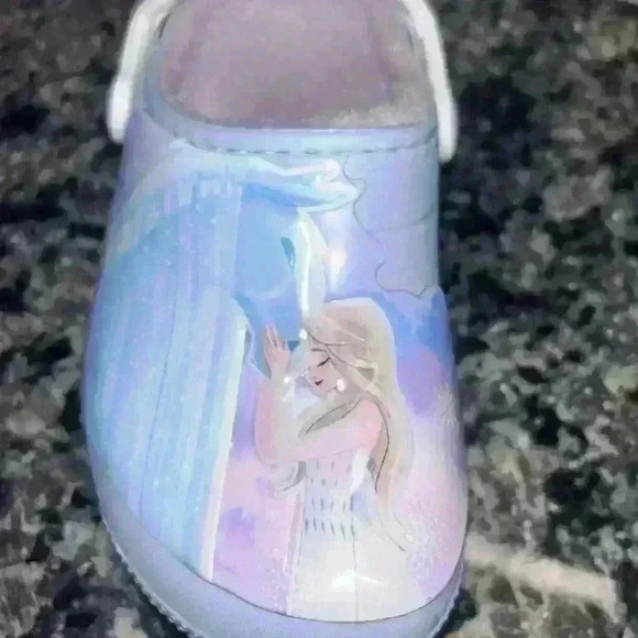 Crocs Fun Lab Little Kids Fur-Lined Disney Frozen II Clog - Size C12 - Picture 15 of 16